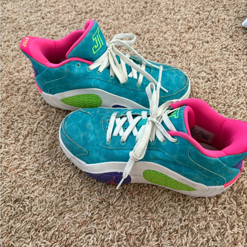 Kids Basketball Sneakers